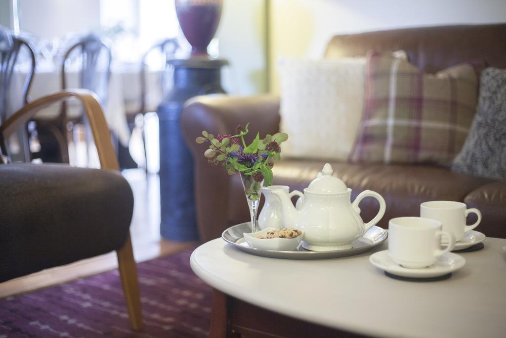 The Conigre Hotel Melksham Luaran gambar