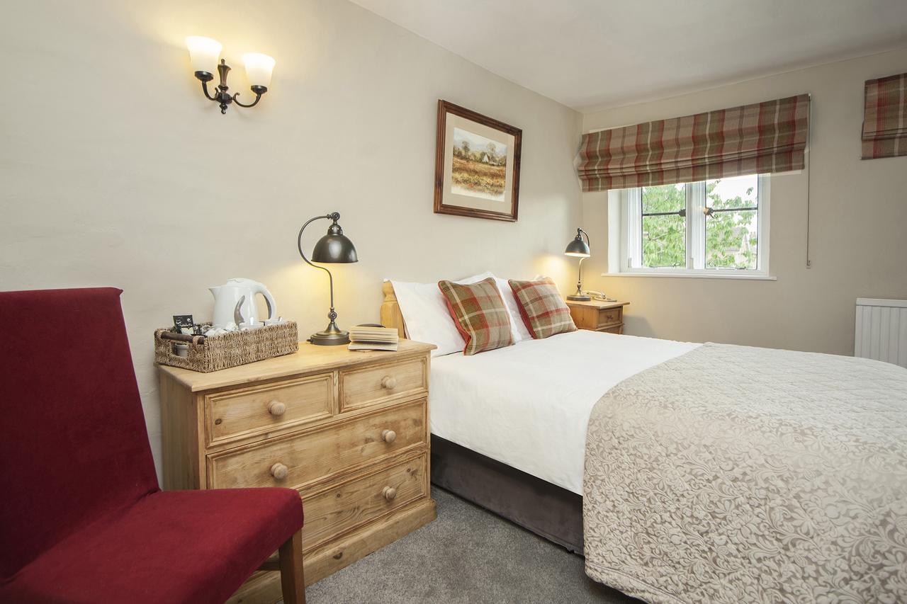 The Conigre Hotel Melksham Luaran gambar