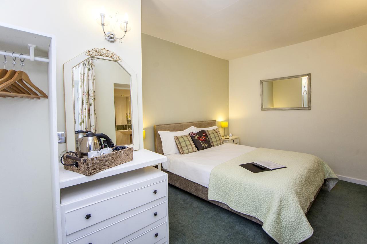 The Conigre Hotel Melksham Luaran gambar