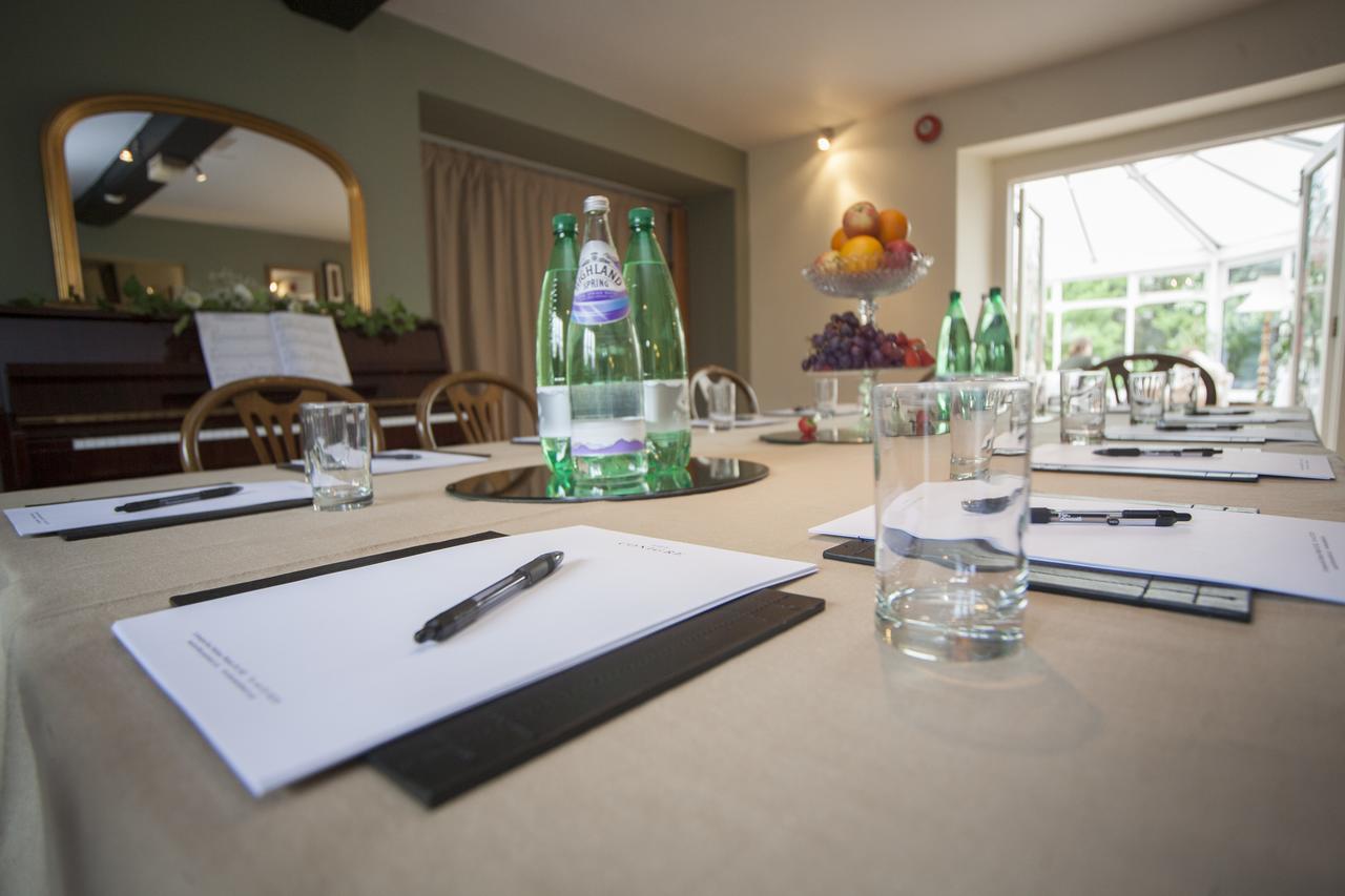 The Conigre Hotel Melksham Luaran gambar