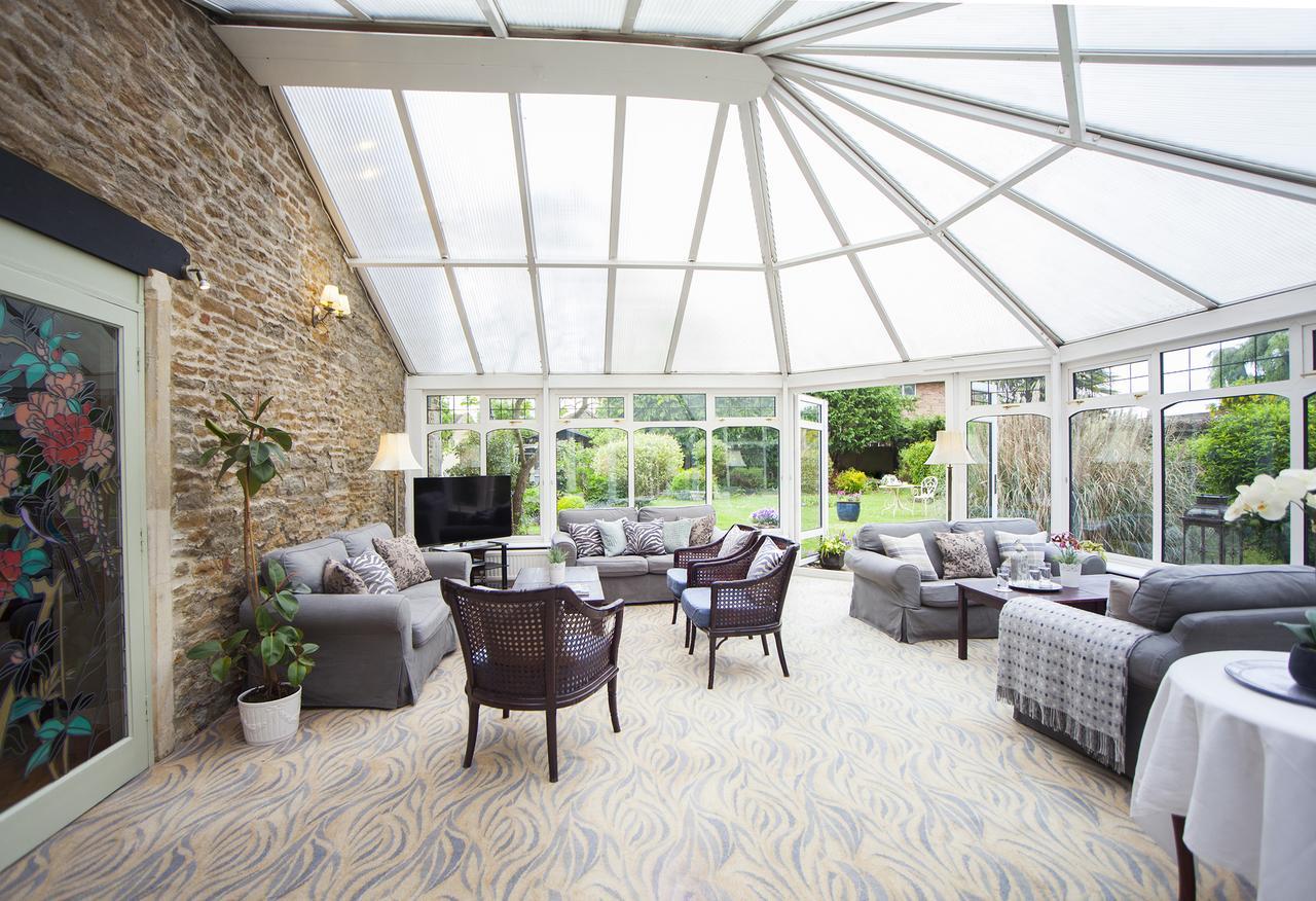 The Conigre Hotel Melksham Luaran gambar